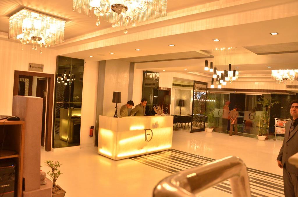 Hotel Down Town Jalandhar Exterior photo